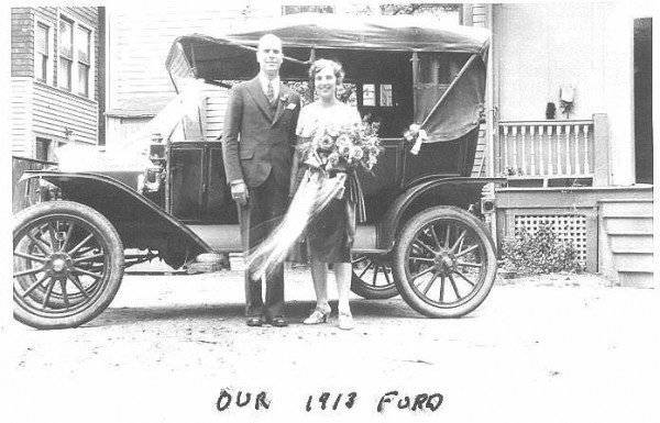 13 T in 1929 wedding of Louise Sippel and Farrell B Kinnaman in Cleveland Ohio.jpg (63.22 KiB) Viewed 23381 times 13 T in 1929 wedding of Louise Sippel and Farrell B Kinnaman in Cleveland Ohio.jpg