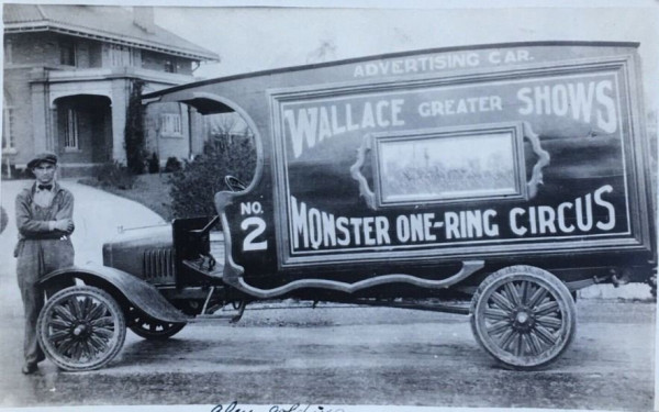 Wallace circus truck.JPG