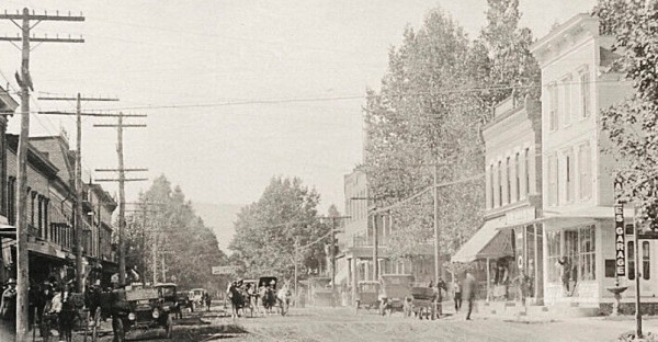 Main St Naples NY old cropped.jpg (94.65 KiB) Viewed 2945 times Old - Cropped
