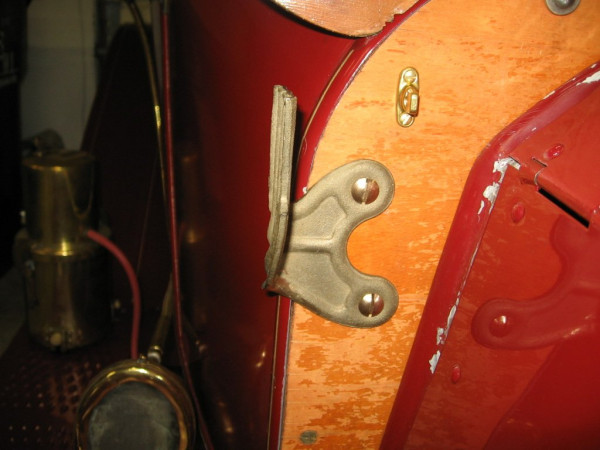 original_lamp_bracket01.JPG
