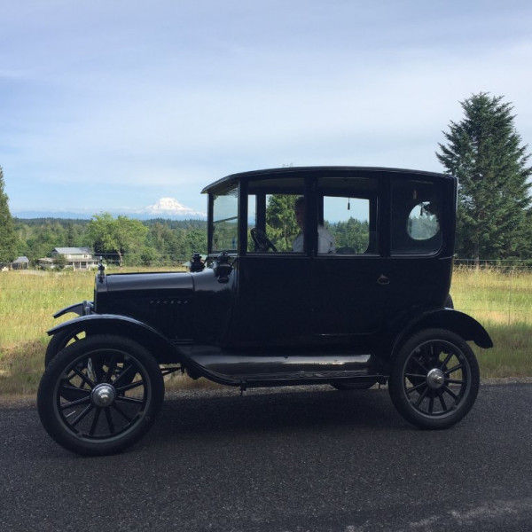 Centerdoor with Mountain.JPG (105.07 KiB) Viewed 8985 times Centerdoor with Mountain.JPG